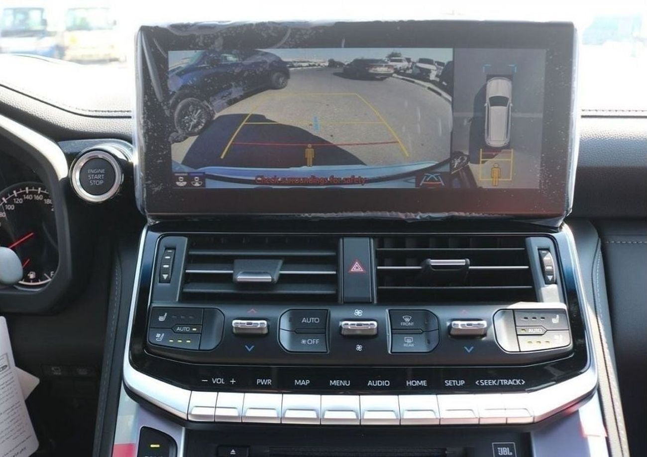 Toyota Land Cruiser 3.3L Diesel VXR-Z Exclusive | FULL COMPLICATION | HEATED SEAT  | 2022