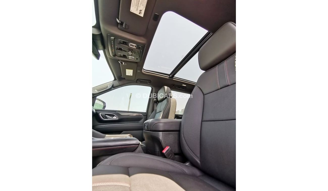 Chevrolet Tahoe Chevrolet Tahoe RST (Suburban) - 2023- White