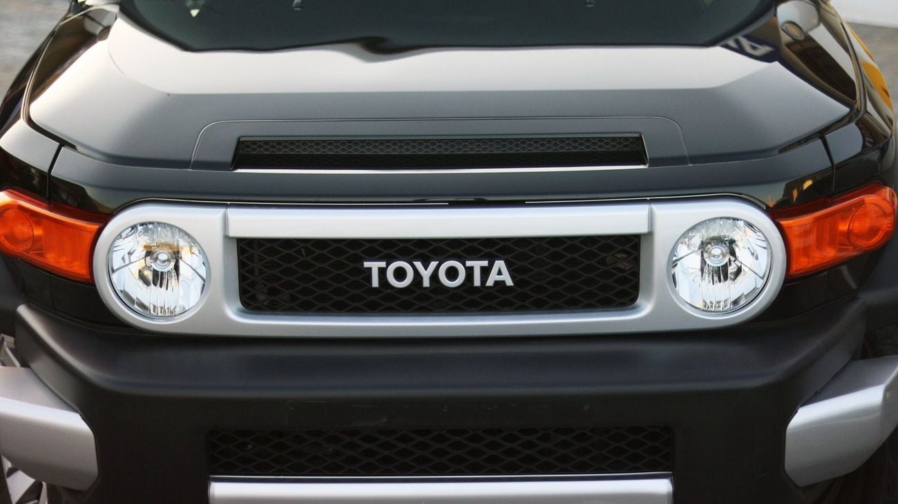 تويوتا إف جي كروزر 4.0L v6, 4X4 |  Agency Warranty | Complete Service History | Zero Downpayment Support