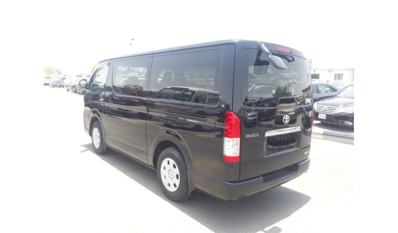 تويوتا هاياس Hiace RIGHT HAND DRIVE (Stock no PM 668 )