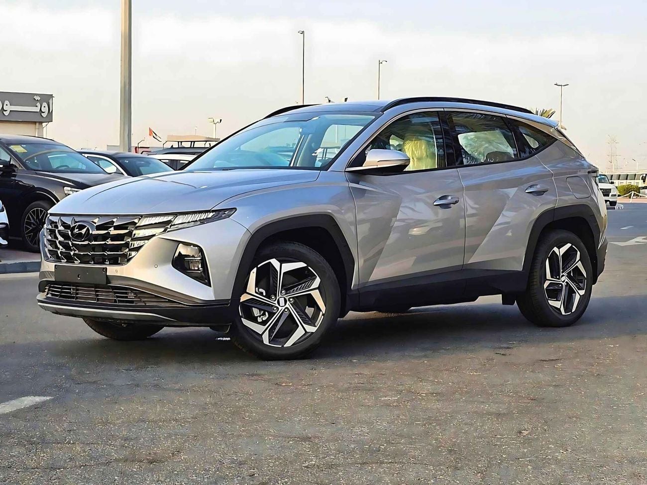 Hyundai Tucson 1.6T V4 PETROL, DRIVER POWER SEATS WITH PANORAMIC ROOF /  FULL OPTION (CODE# 68027)