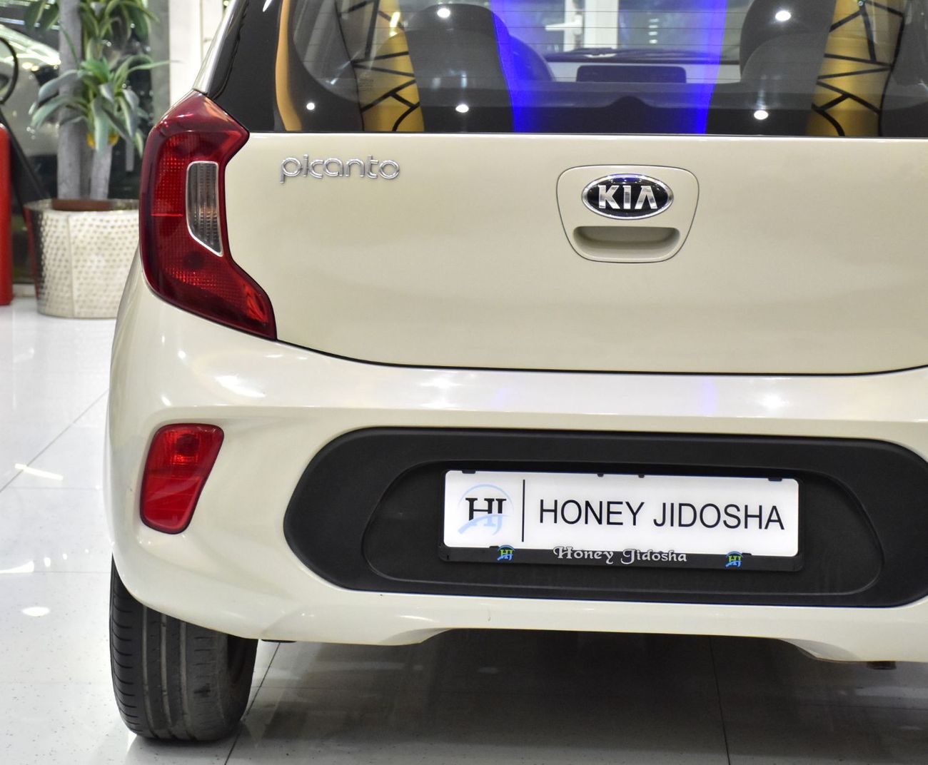 كيا بيكانتو EXCELLENT DEAL for our KIA Picanto ( 2020 Model ) in Beige Color GCC Specs