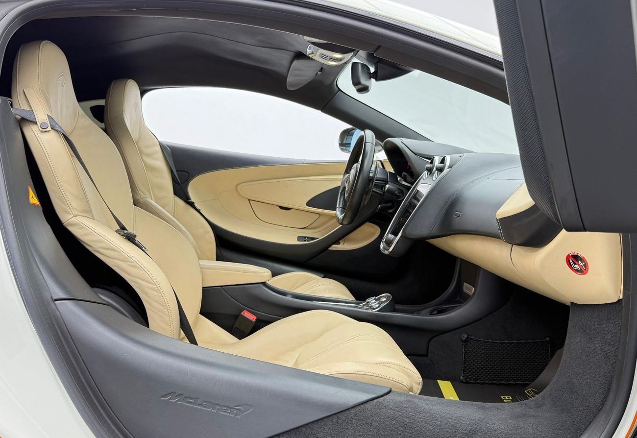 مكلارين 570S 2017 Mclaren 570 S, Full Service History, Very Low Km, Excellent Condition, GCC