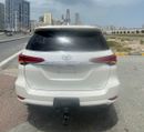 تويوتا فورتونر diesel 2.8 liter ,Right hand drive 2017 Model ,only for export available