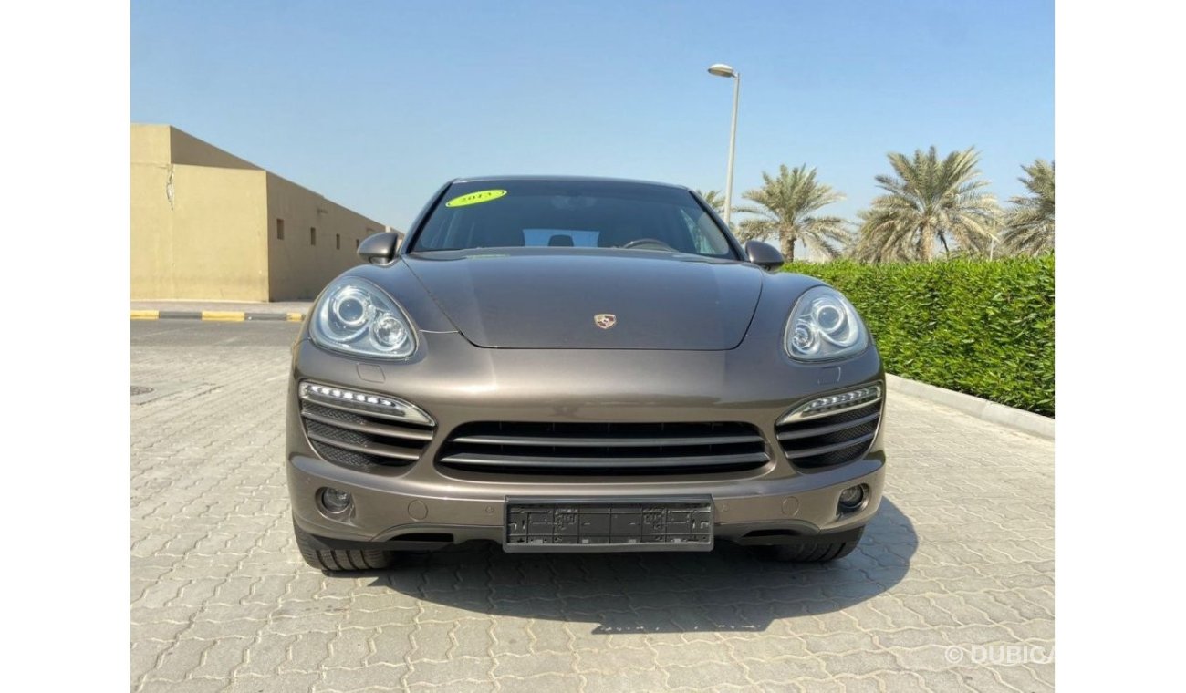 Porsche Cayenne Porsche cayenne s 2013 g cc full options accident free