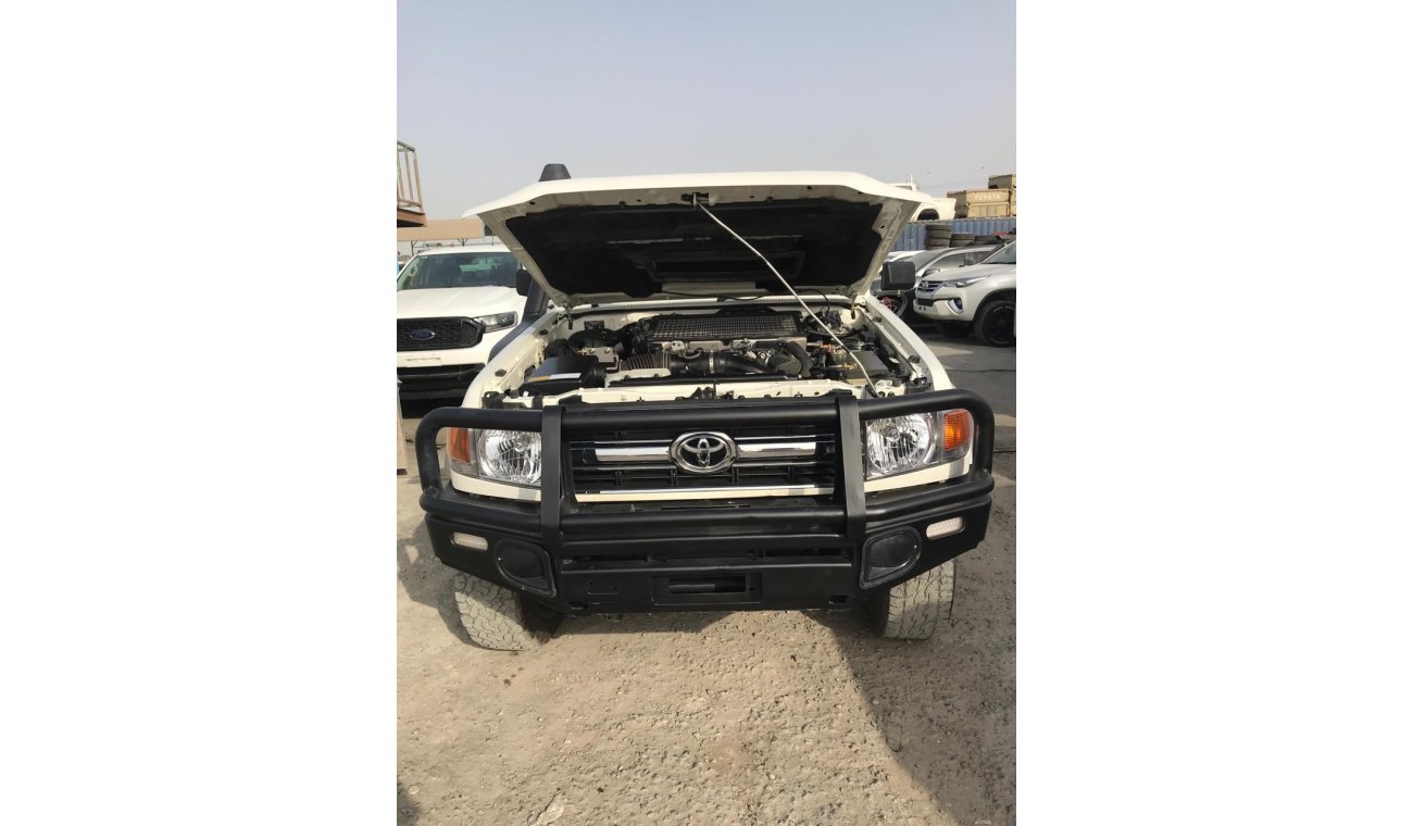 Toyota Land Cruiser Pick Up DIESEL SINGLE CAB 2019 4.5 L RIGHT HAND DRIVE