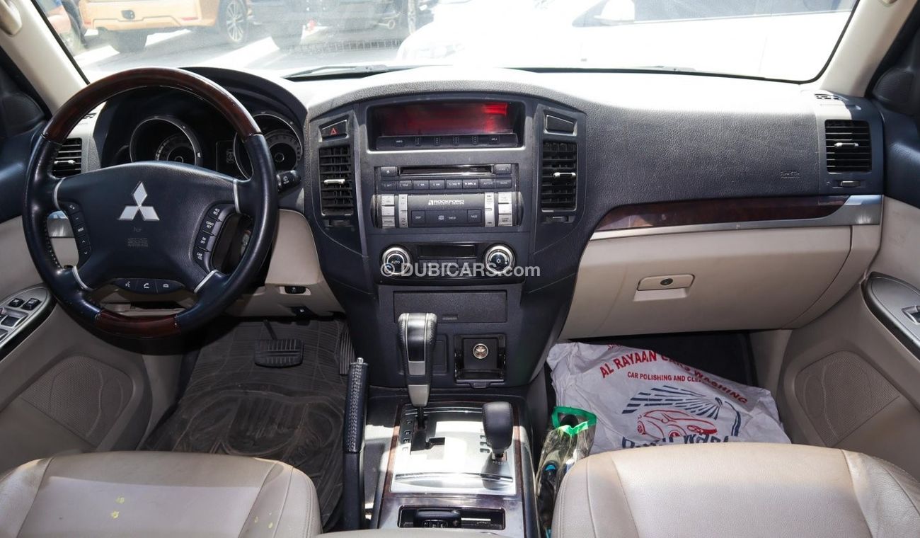 Mitsubishi Pajero GLS