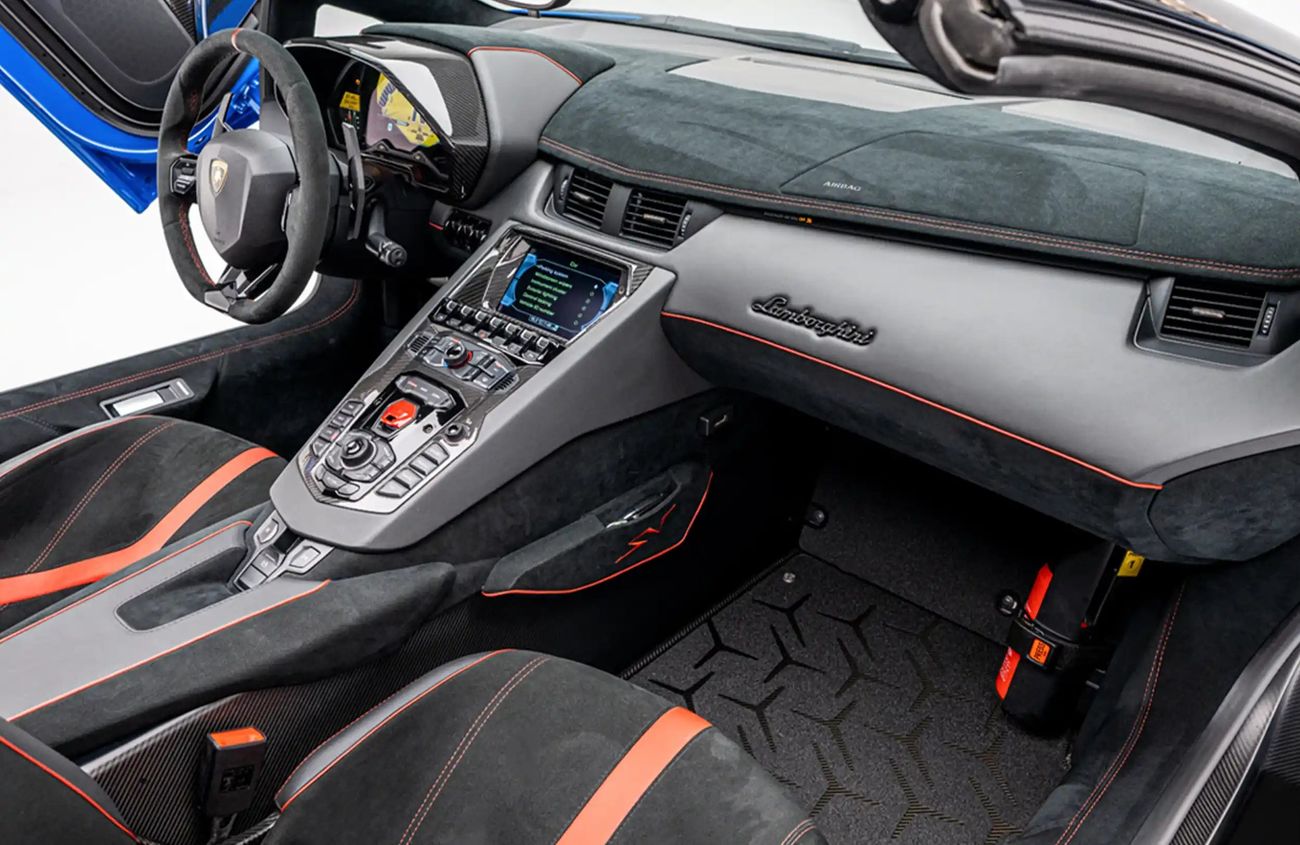 Lamborghini Aventador 6.5L V12 Naturally Aspirated Engine