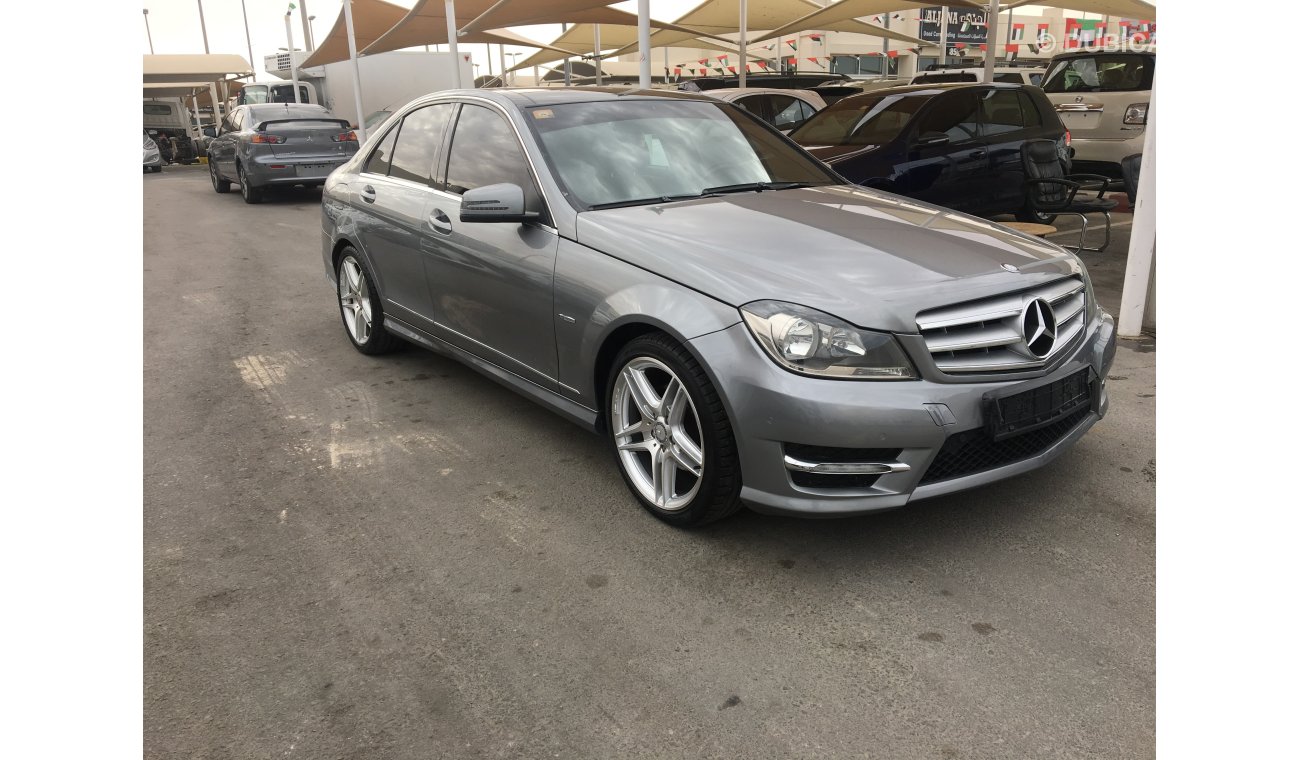 Mercedes-Benz C200 we offer : * Car finance services on banks * Extended warranty * Registration / export services