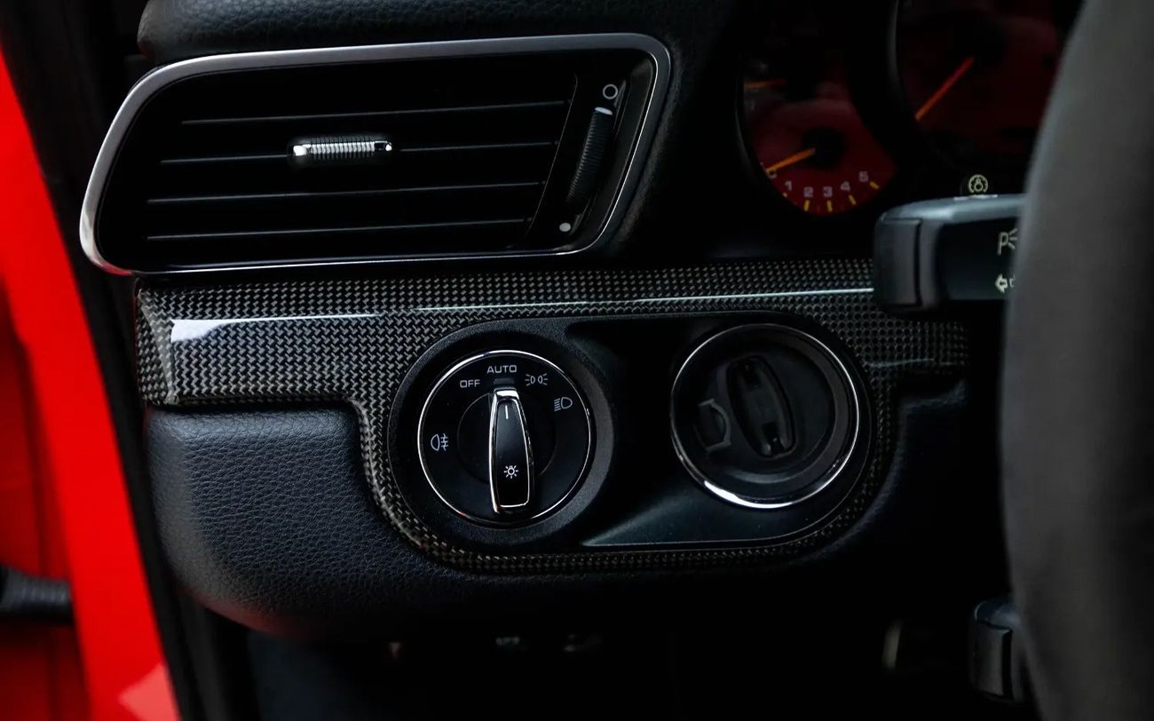 Porsche 911 GT3RS 4.0L (2 Seater) GT3RS - GCC Spec - With Warranty ( Al Nabooda )