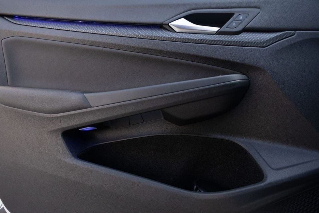 Volkswagen Golf R Volkswagen Golf R 2023 GCC under Agency Warranty and Service Contract with Flexible Down-Payment.