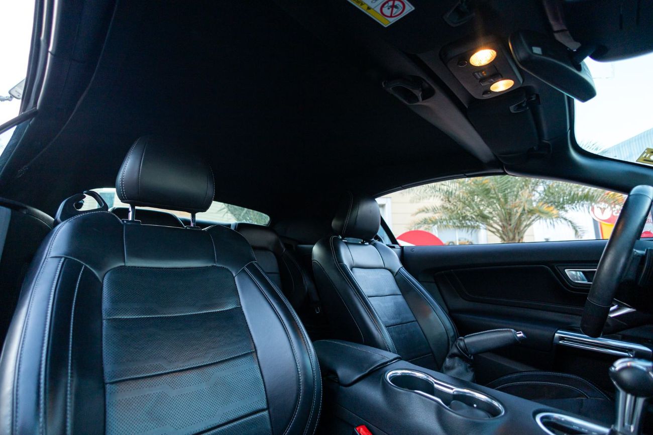 Ford Mustang GT Premium 5.0L V8