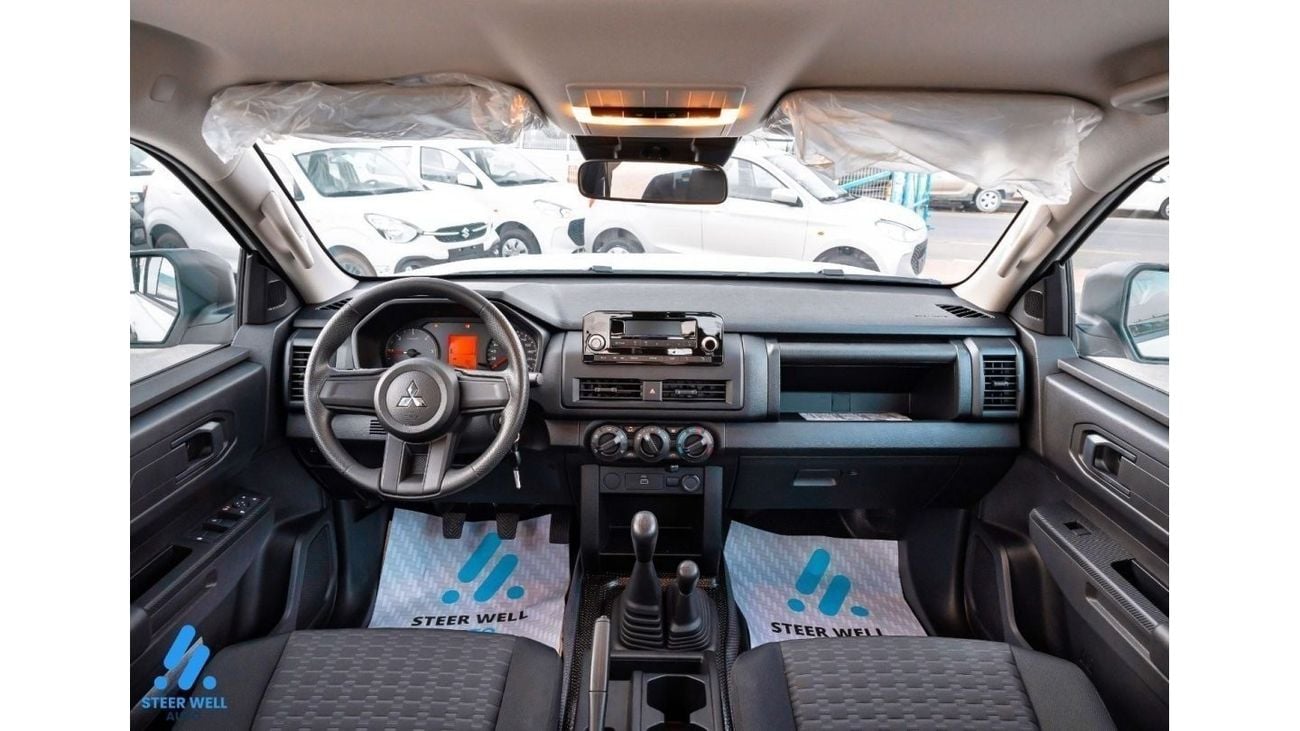Mitsubishi L200 /Triton GL Diesel 2024 / Unbeatable Prices! / Double Cabin 4x4 5 MT Mid-Line / Export Only
