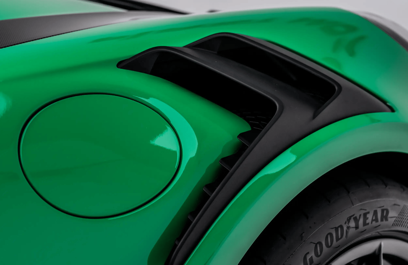 Porsche 911 4.0L F-6 Naturally Aspirated Engine