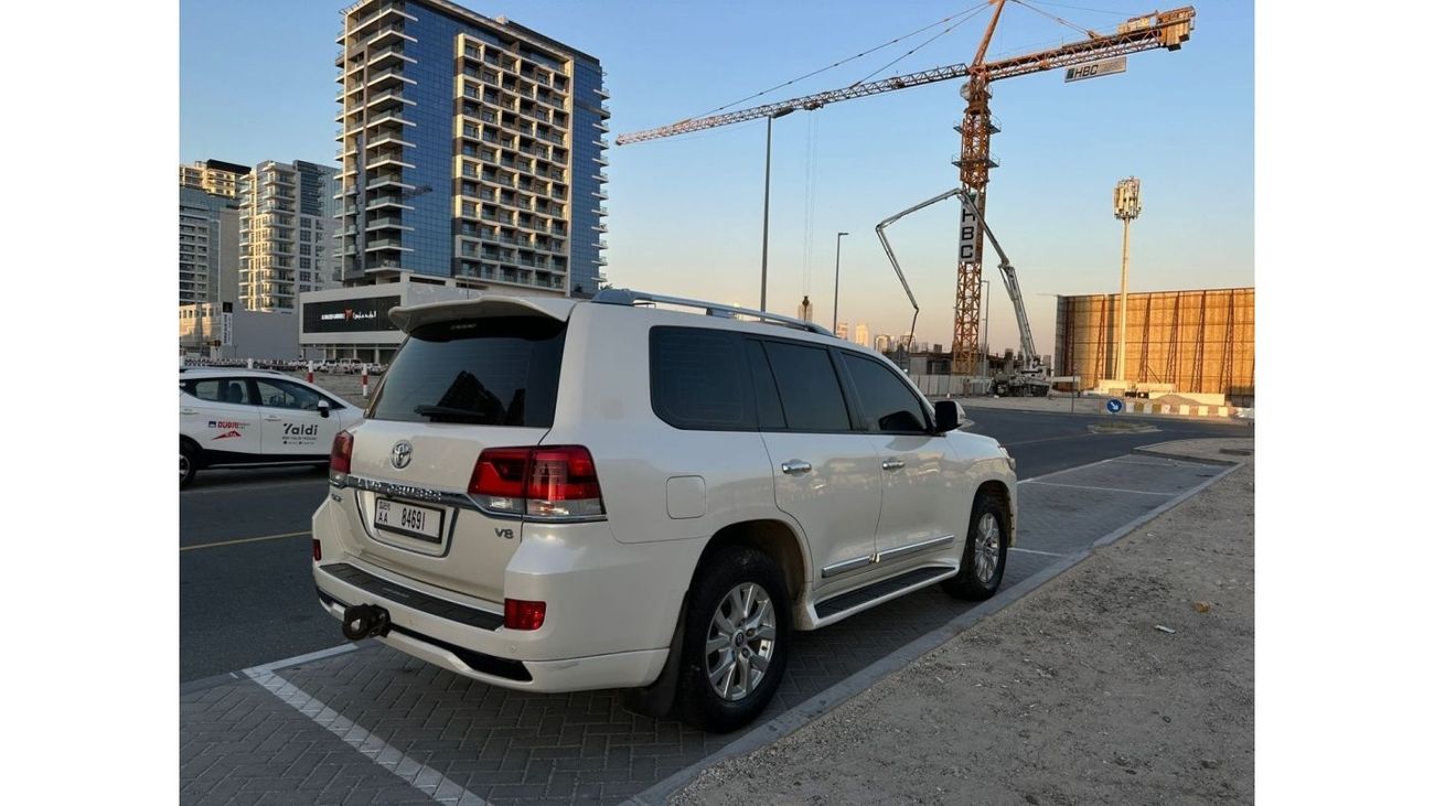 تويوتا لاند كروزر GXR