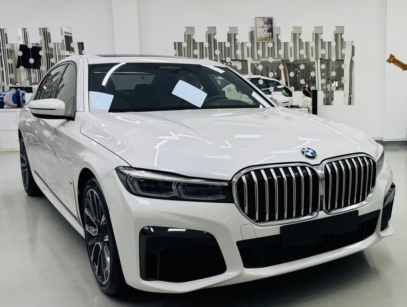 BMW 730Li Luxury M Sport Package 2.0L