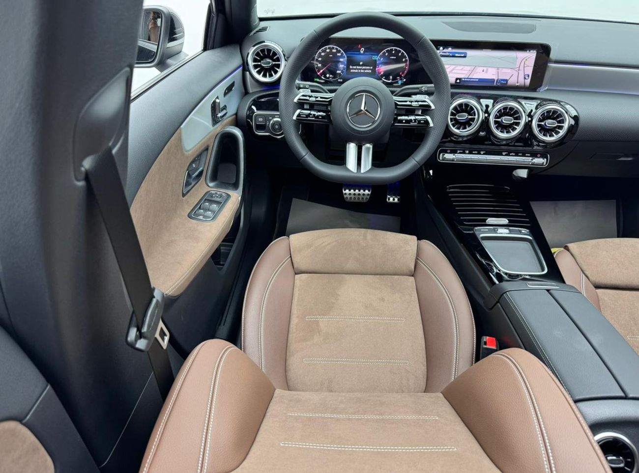 Mercedes-Benz A 200 AMG 2025 Mercedes-Benz A200 AMG Night Package, 2030 Mercedes Warranty, GCC