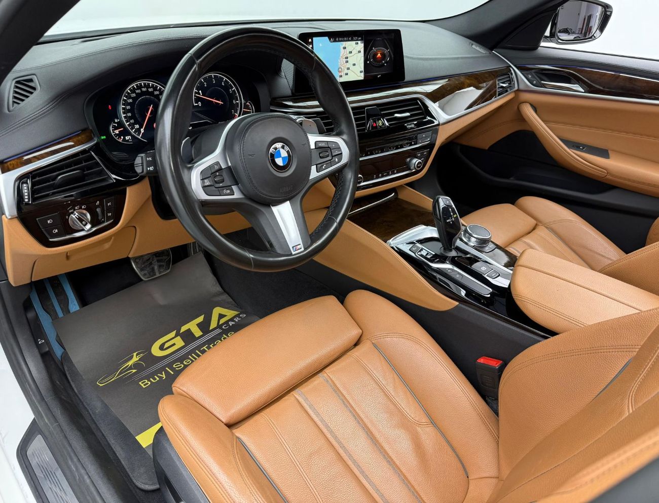 بي أم دبليو 530i M Sport 2.0L 2018 BMW 530i M-Kit, Warranty, Full BMW Service History, Excellent Condition, GCC