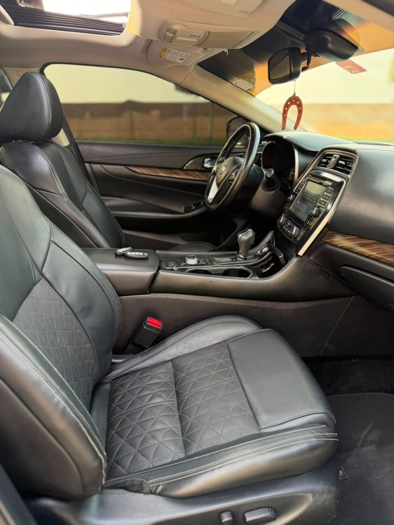 Nissan Maxima PLATINUM (NON GCC)