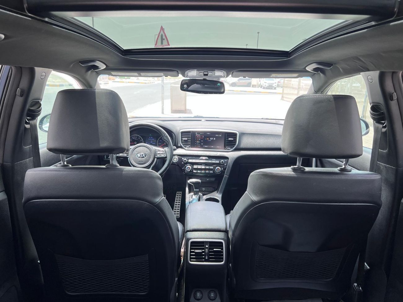 Kia Sportage LX 2.0L low mileage