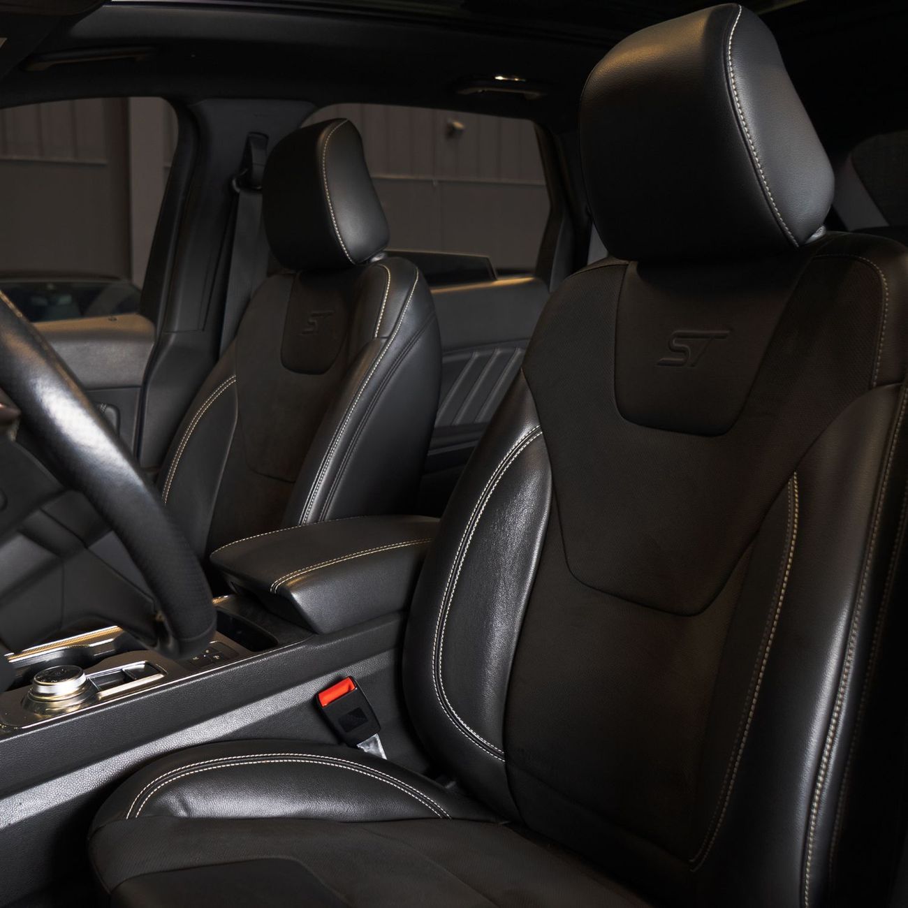 Ford Edge ST AED 1,724 pm  • 0% Downpayment • Ford Edge ST • 1 Year Warranty