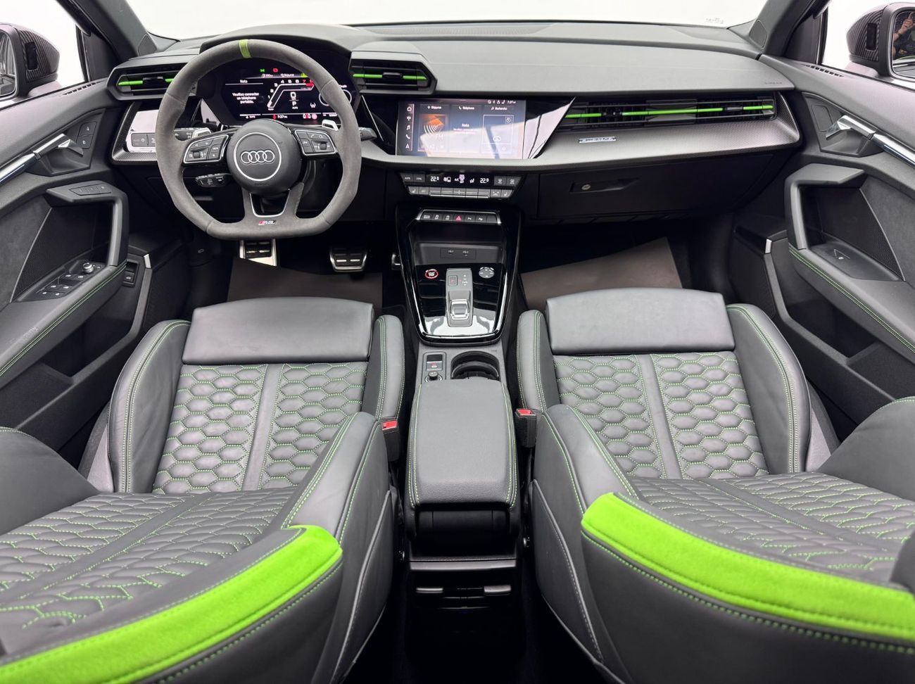 أودي RS3 TFSI quattro 2.5L Sportback 2022 Audi RS3 Quattro Hatchback, Full Audi Service History, Warranty, Ex