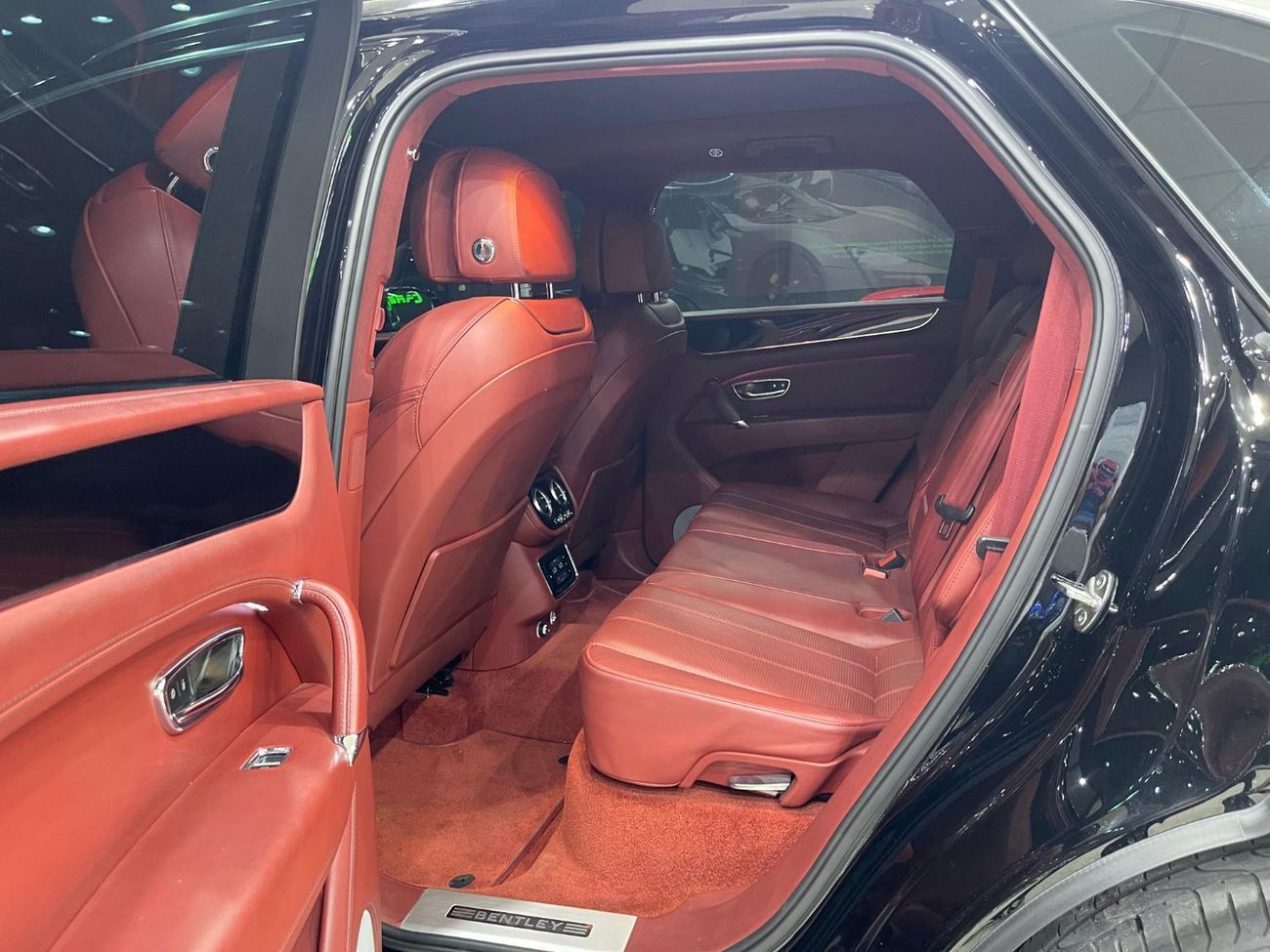 بنتلي بينتايجا BENTLEY BENTAYGA GCC 2018 IN PERFECT CONDITION