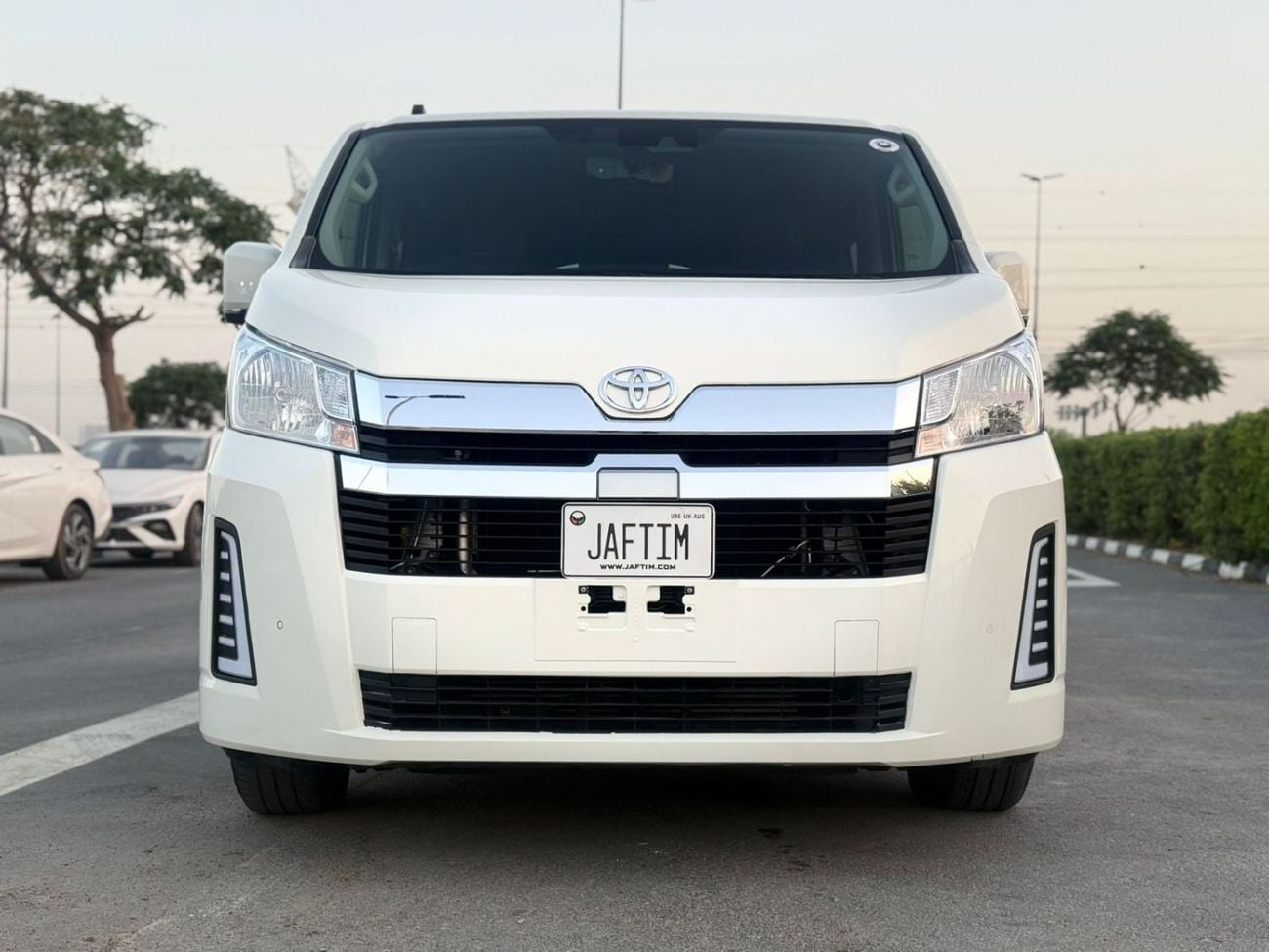 Toyota Hiace PANEL VAN | 2020 | RHD | 2.8L DIESEL ENGINE | AUTOMATIC TRANSMISSION | 5 SEATERS