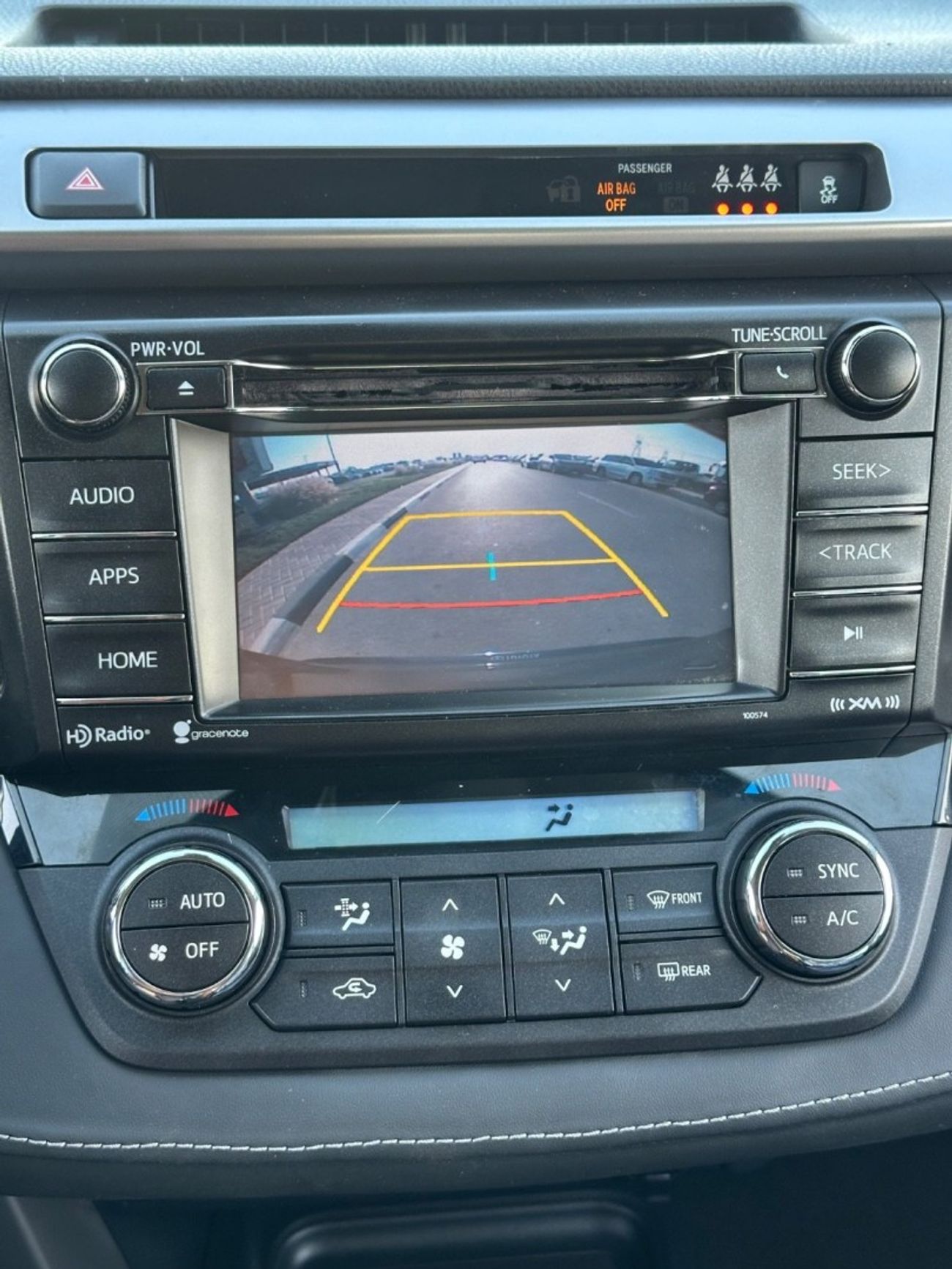 تويوتا راف ٤ Hybrid XLE 2.5L