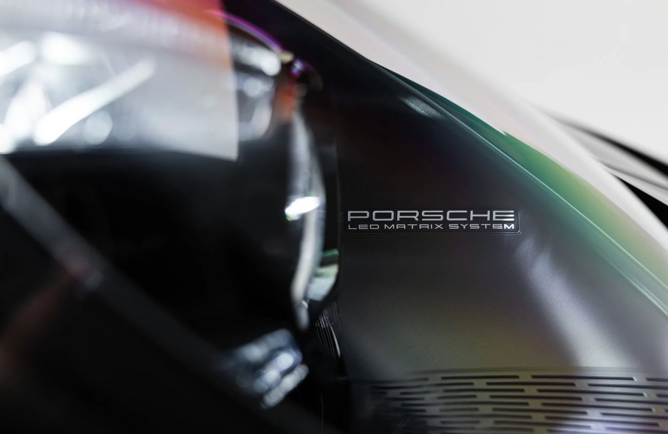 بورش 911 4.0L F-6 Naturally Aspirated Engine