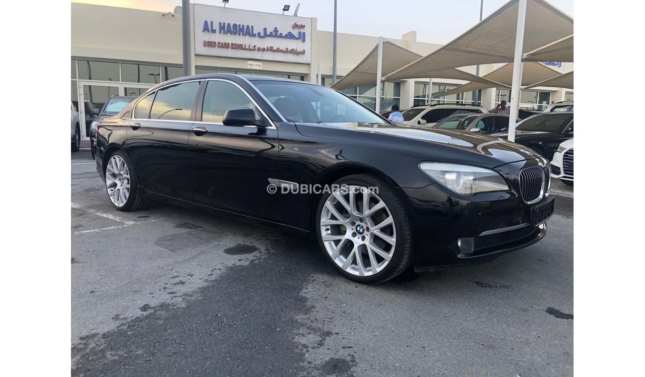 BMW 730Li Bmw 730 model 2012 GCC car prefect condition full option low mileage excellent sound system radio Bl