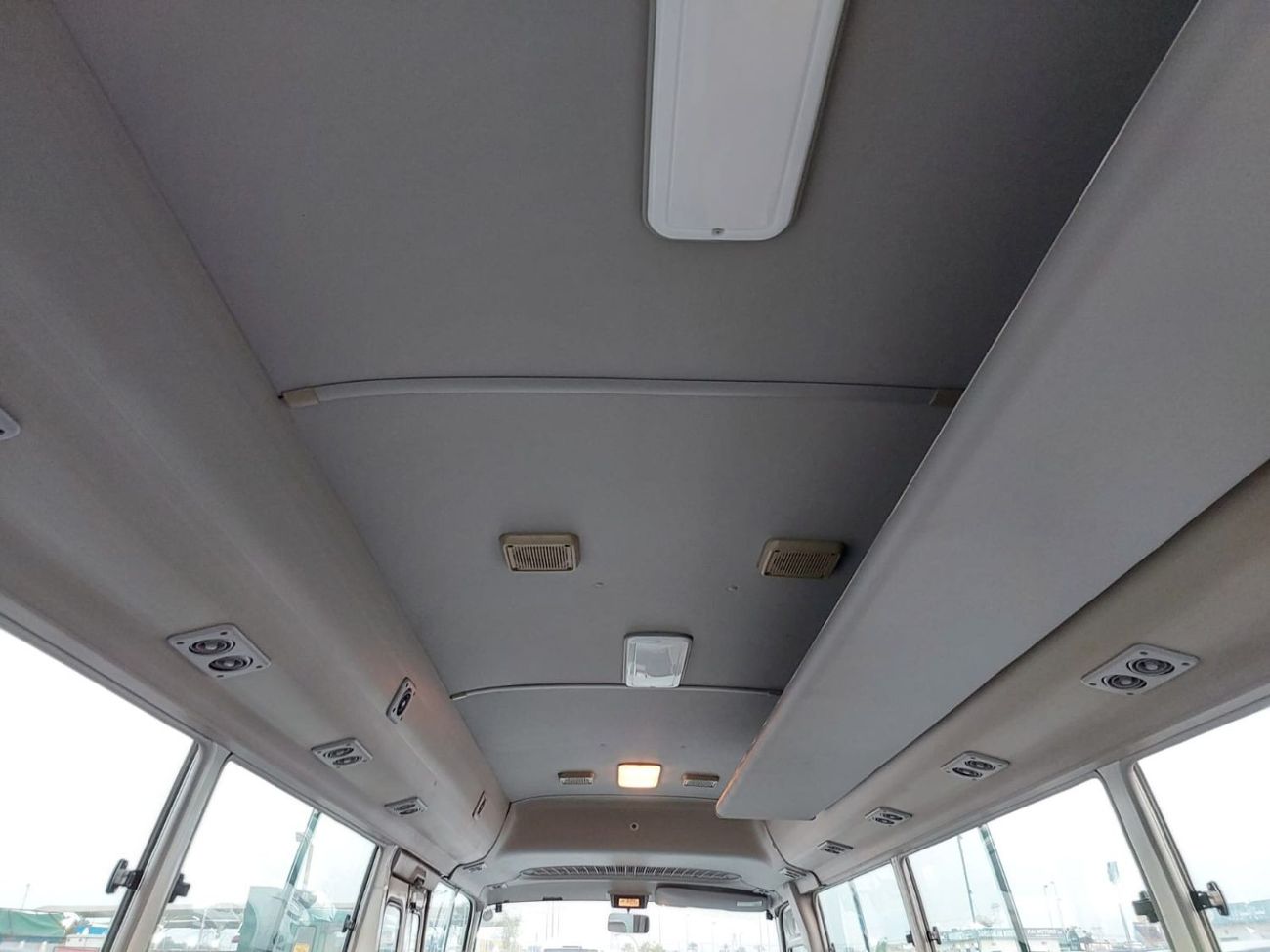 Hino Liesse II HINO LIESSE II BUS RIGHT HAND DRIVE(PM01666)