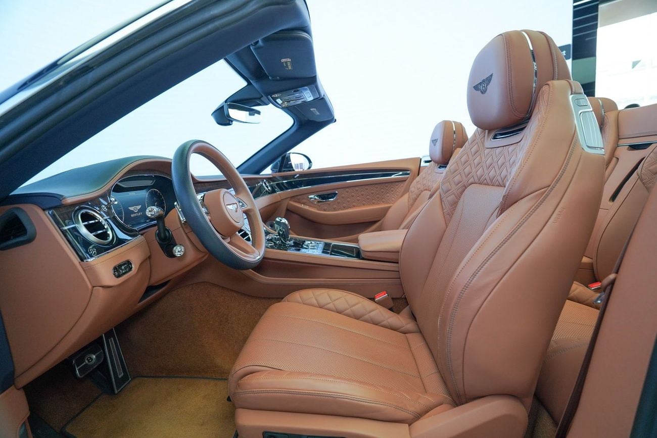 بنتلي كونتيننتال جي تي سي V8