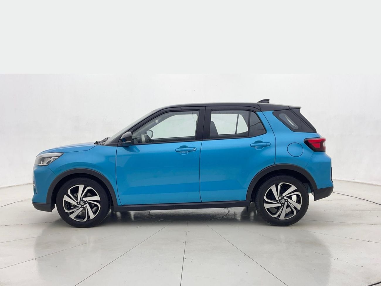 Toyota Raize TOYOTA RAIZE 1L 2023 | 0 DP | 666/Month | 30 Day Return | Service History