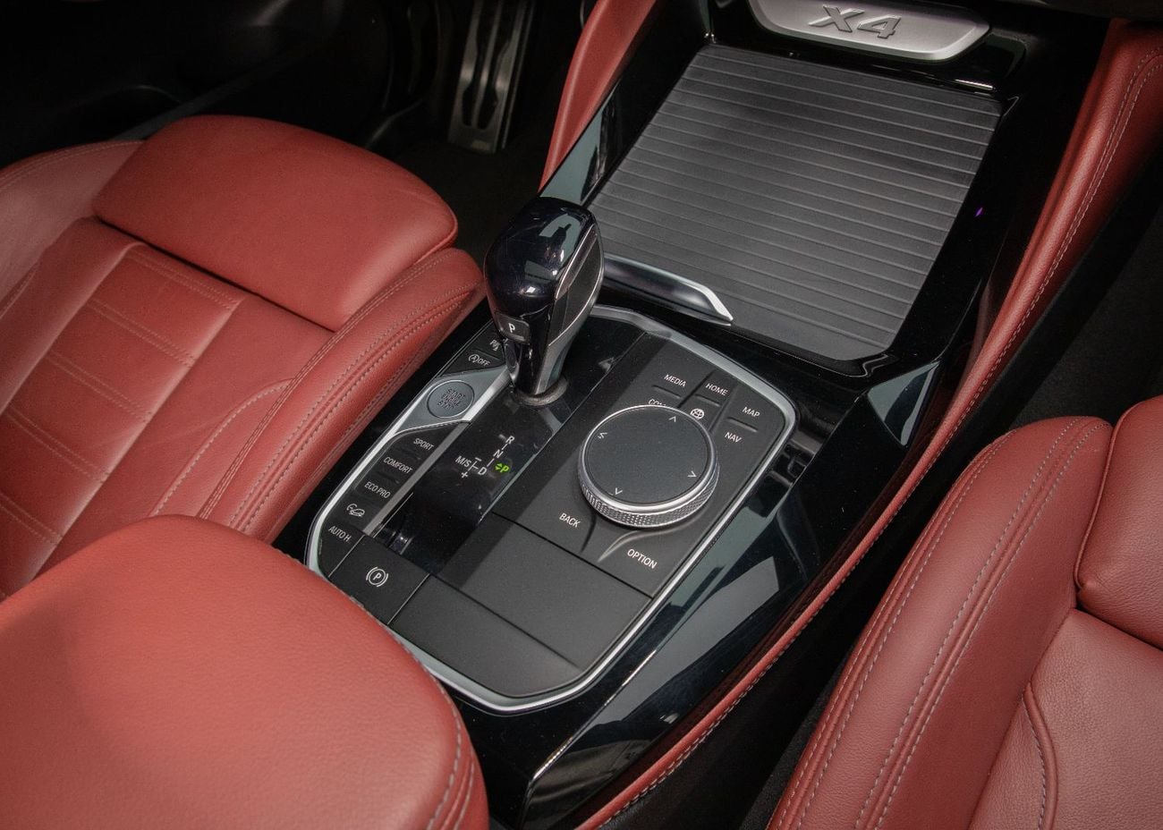 بي أم دبليو X4 xDrive 30i M Sport 2.0L