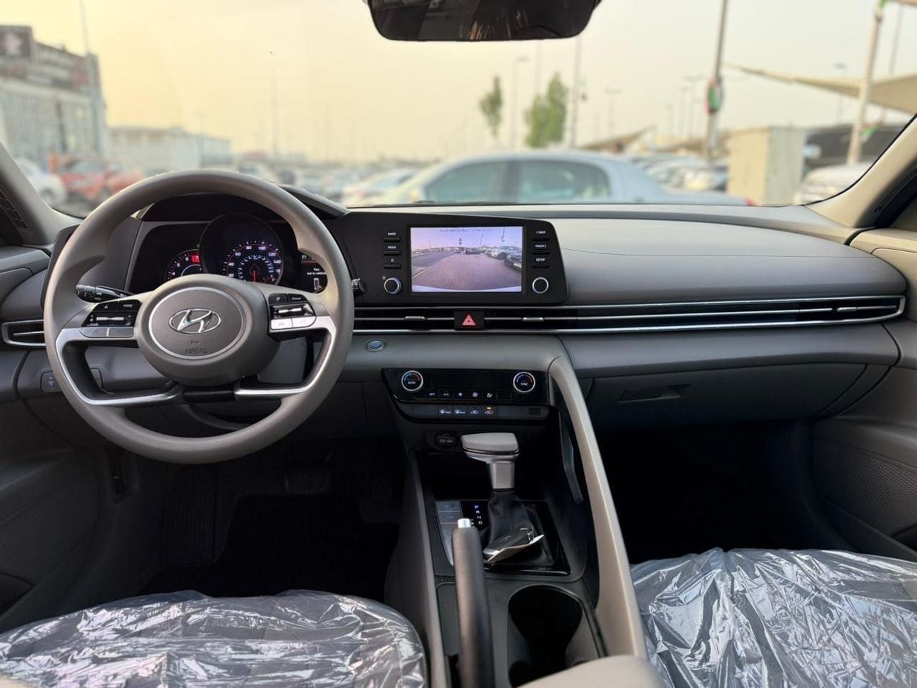 Hyundai Elantra COMFORT VERY CLEAN CAR LOW MILEAGE