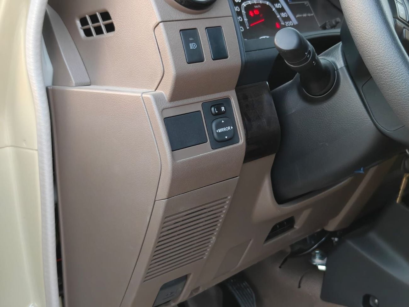 تويوتا لاند كروزر بيك آب D CAB