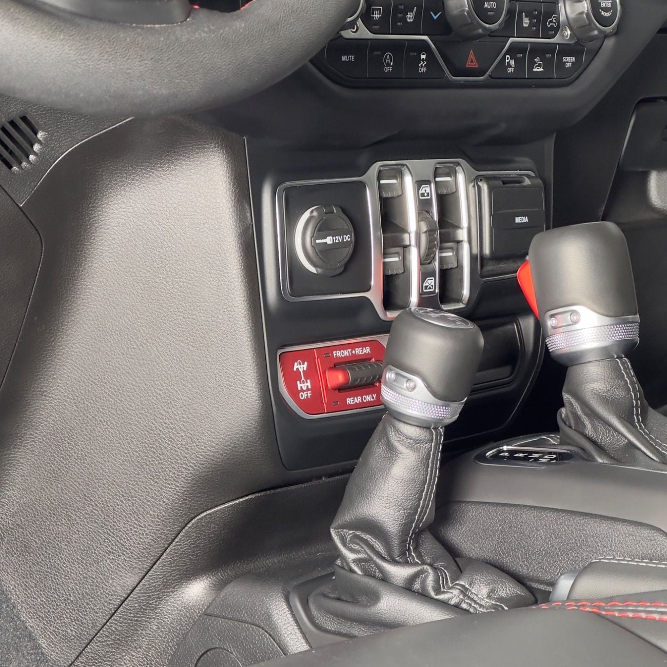 جيب جلادياتور Mojave 3.6L