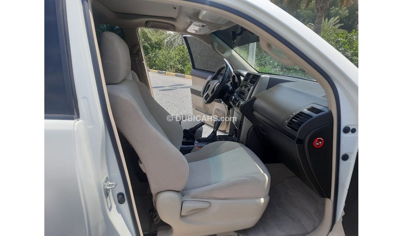 Toyota Prado TX-L Top Toyota prado 2.7 2012 V4 full opsions
