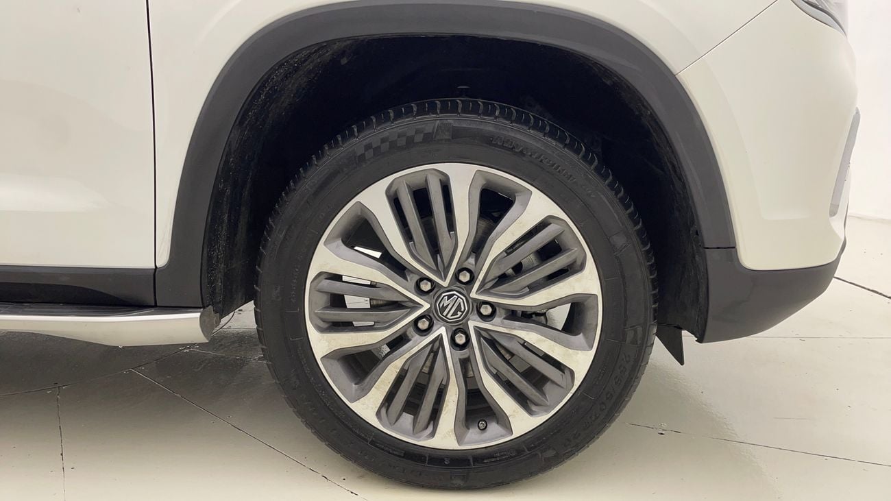 أم جي RX8 LUXURY 2 | بدون دفعة مقدمة | اختبار القيادة في المنزل