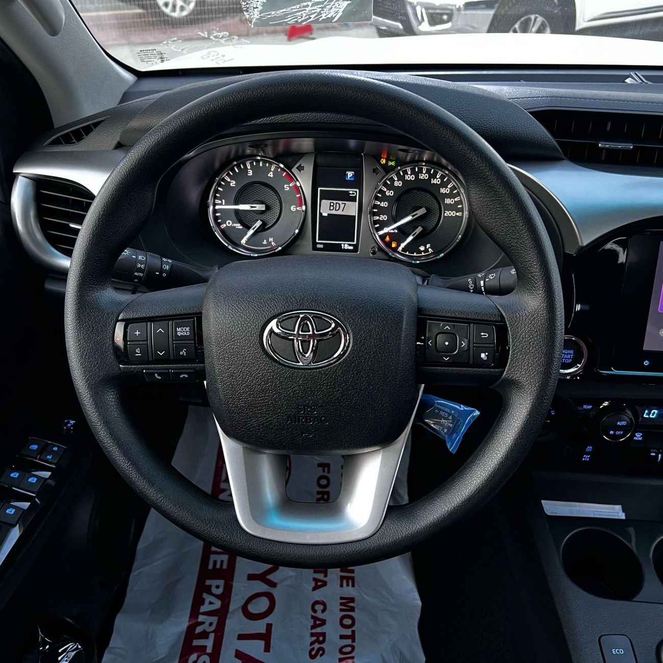 تويوتا هيلوكس SGLX S GLX 2.4L AWD A/T