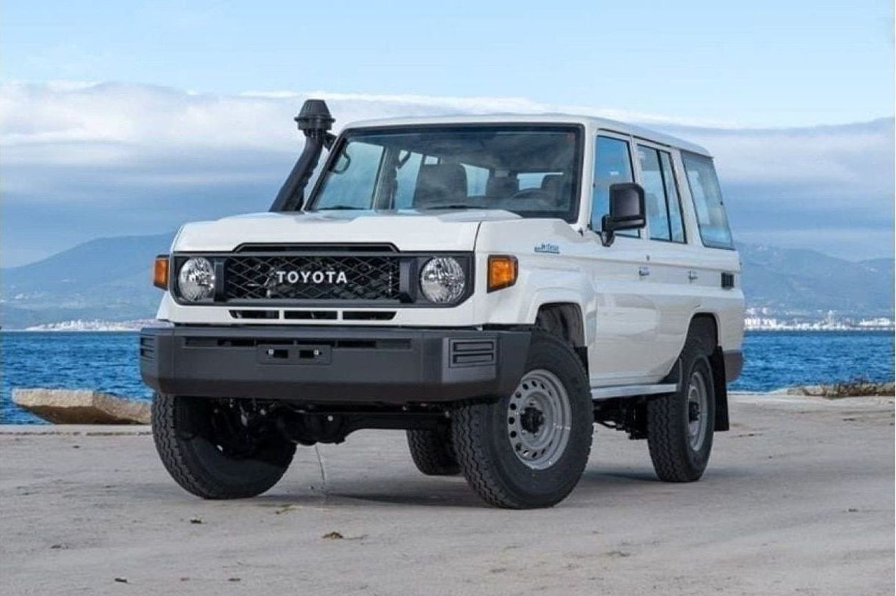 Toyota Land Cruiser 70 LC76 DX Land Cruiser Hard Top LC76 4.5L 5door Diesel V8 2024 0KM
