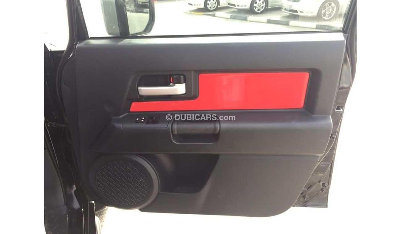 تويوتا إف جي كروزر Toyota FJ Cruiser (Stock no PM 294 )