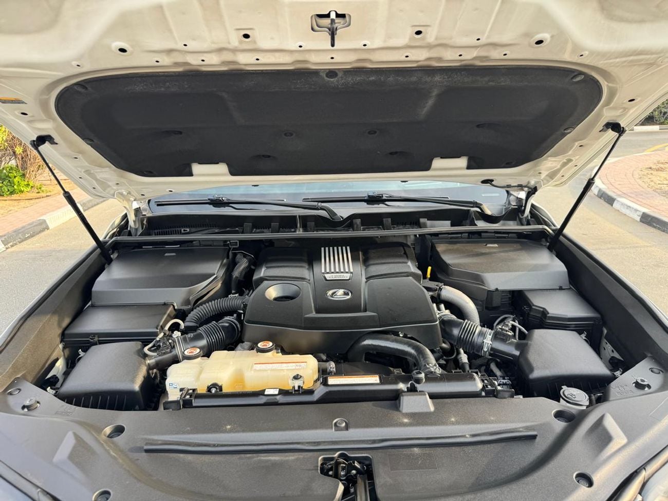 Lexus LX600 SIGNATURE