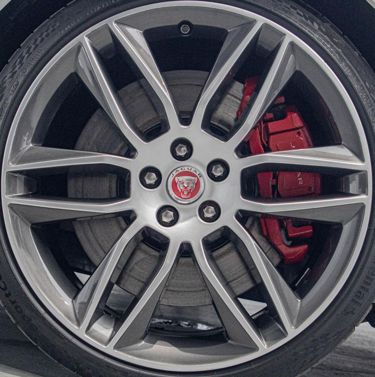 Jaguar F Type R-Dynamic 3.0L (377 HP) Coupe R-Dynamic S/C • 380 BHP V6 • Warranty + Service Contract Available