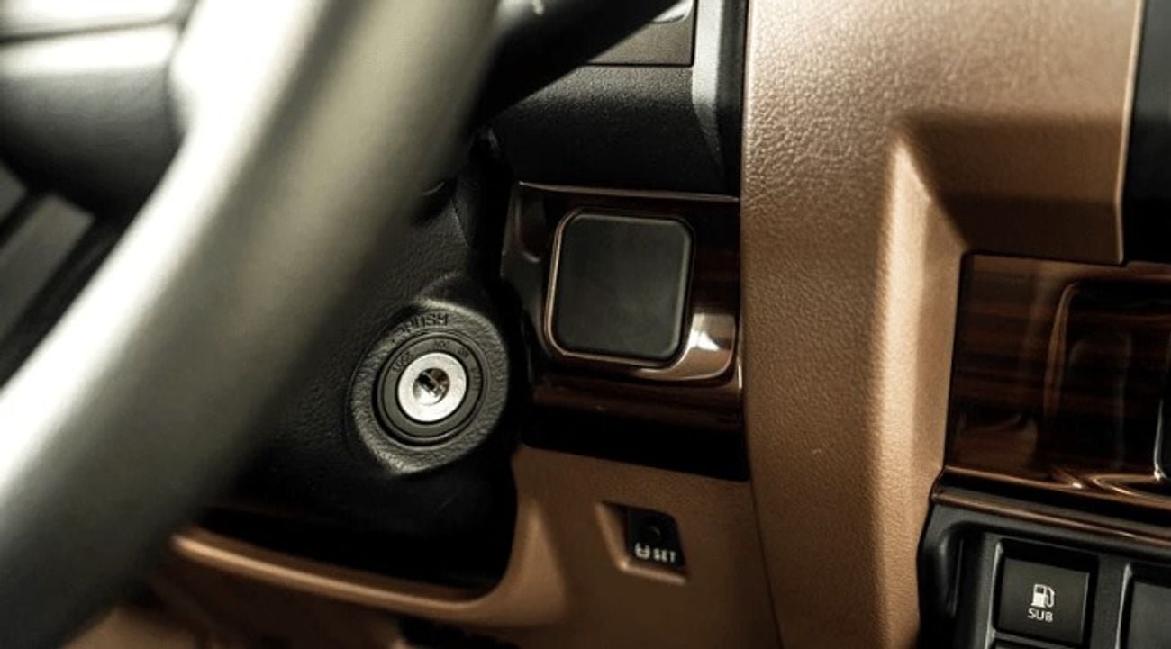 تويوتا لاند كروزر ECTMKC001 – 2025 Toyota LC78 3 Doors Hardtop – 2.8L Diesel Manual – White  with Tan Interior