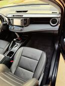 تويوتا راف ٤ XLE 2.5L