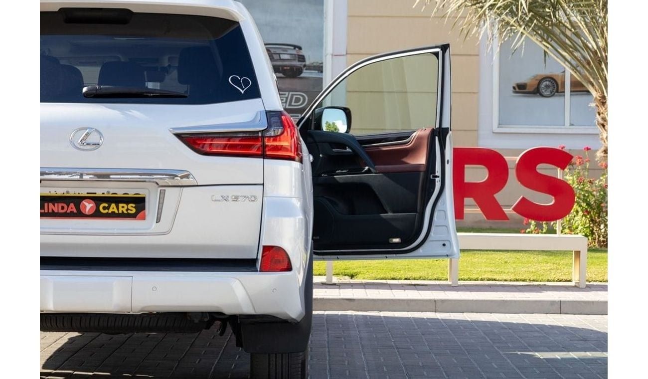 لكزس LX 570 Platinum 5.7L Lexus LX570 Platinum 2018 Canadian Spec under Warranty with Flexible Down-Payment.
