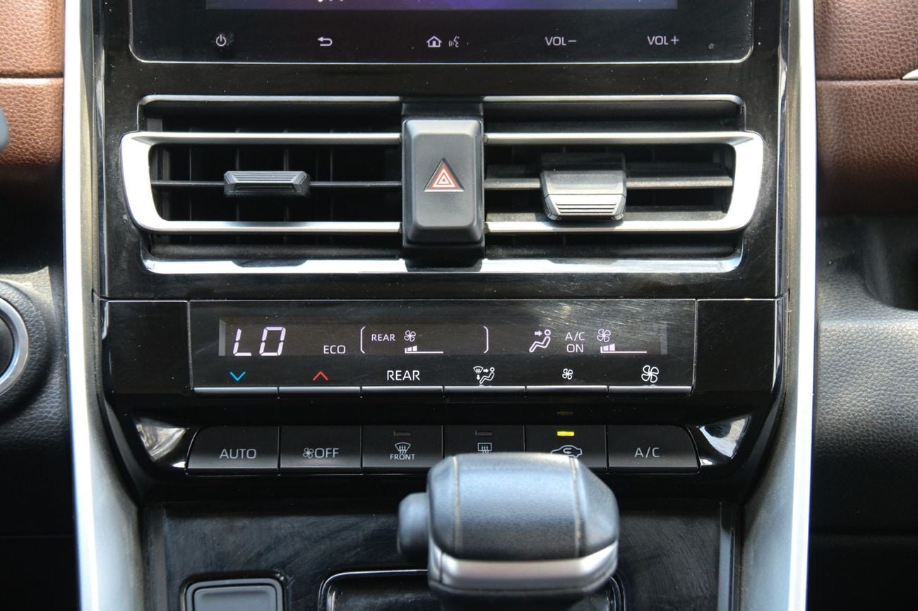 Toyota Innova GL 2023 Toyota Innova – Used | 2.0L Petrol | Automatic | 8 Seater