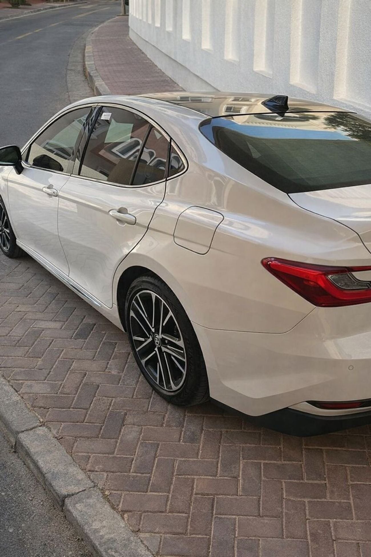 Toyota Camry E HEV